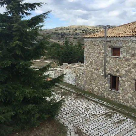 Emargina Villa